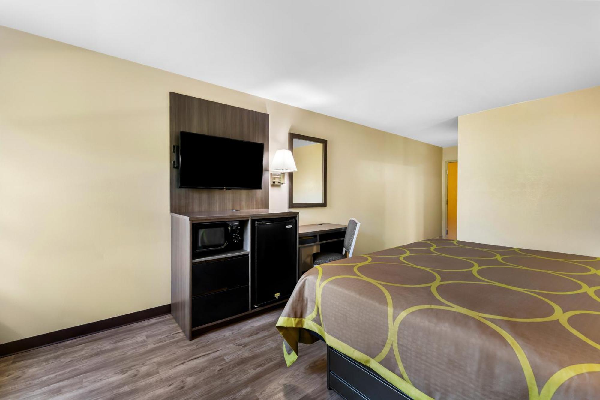 Super 8 By Wyndham Dickson Hotel Ngoại thất bức ảnh